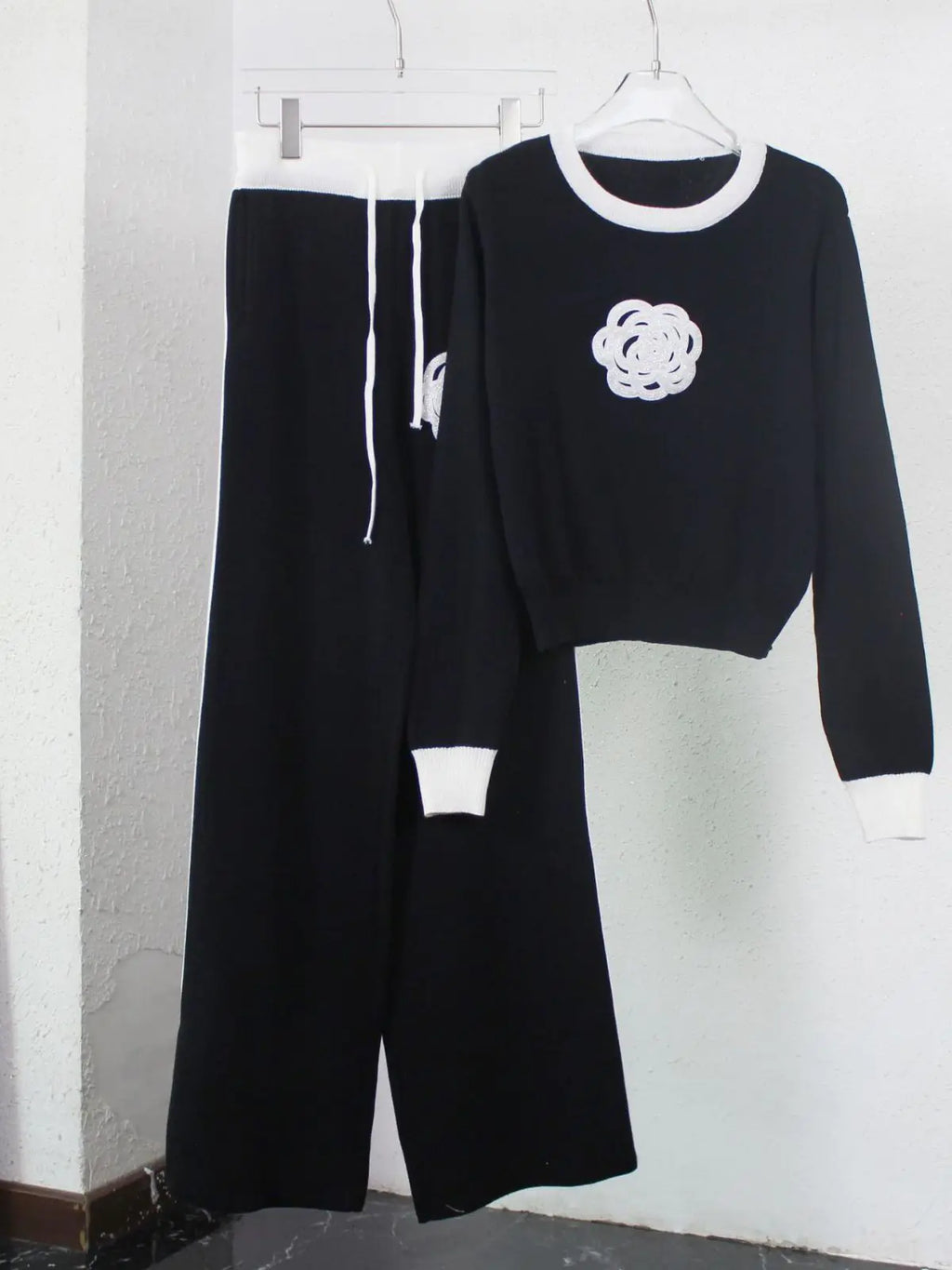 Conjunto chandal flor